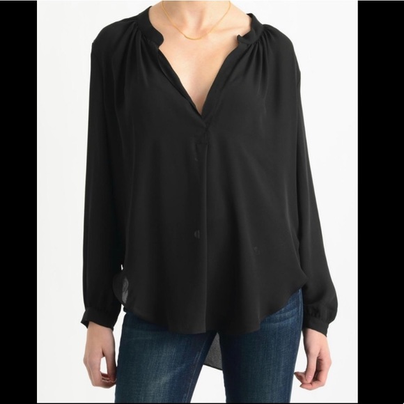 Olivaceous Tops - Olivaceous Deep V Blouse in Black. Size Medium. NWOT.